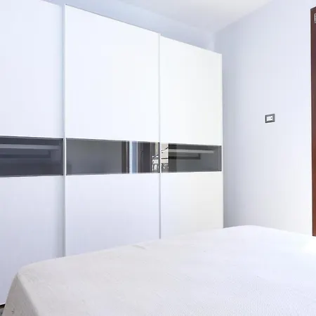 بيت للعطل Terrazza Della Rocca *