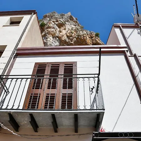 Feriehus Terrazza Della Rocca *